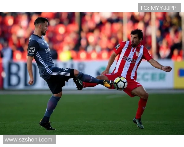 菲伦斯与本菲卡对决前瞻分析球队状态及战术布局探讨